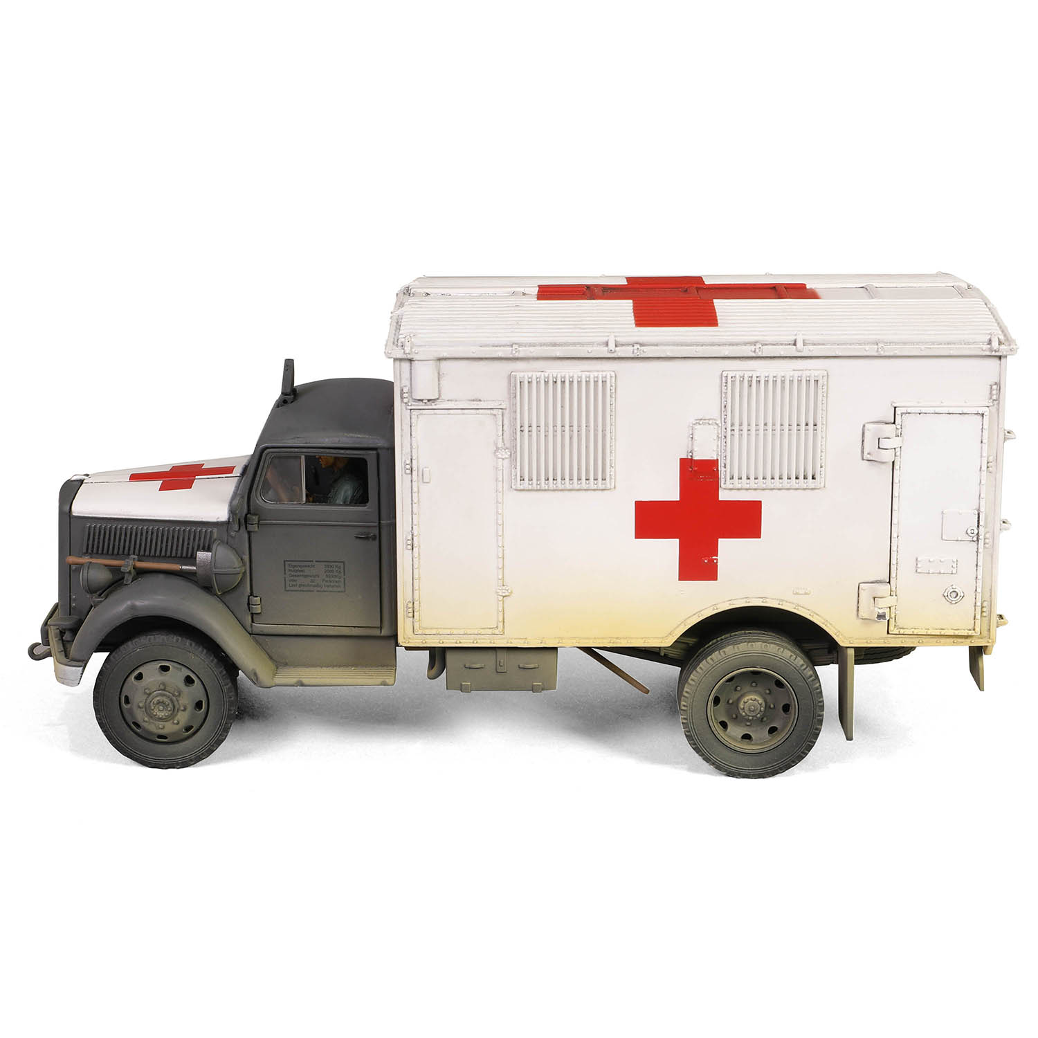 OPEL-BLITZ 3,6-6700A Kfz.305 Ambulance
