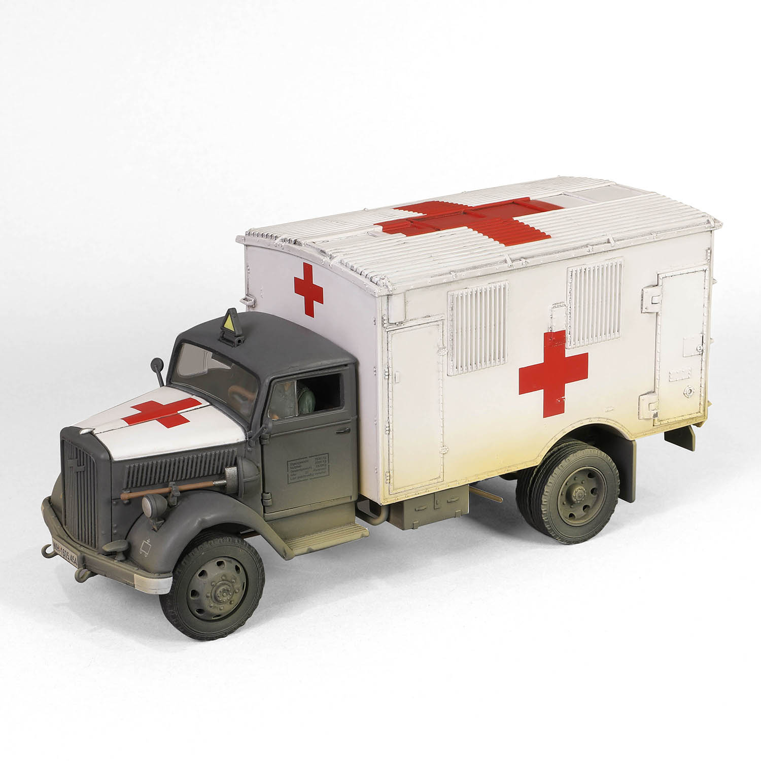 OPEL-BLITZ 3,6-6700A Kfz.305 Ambulance