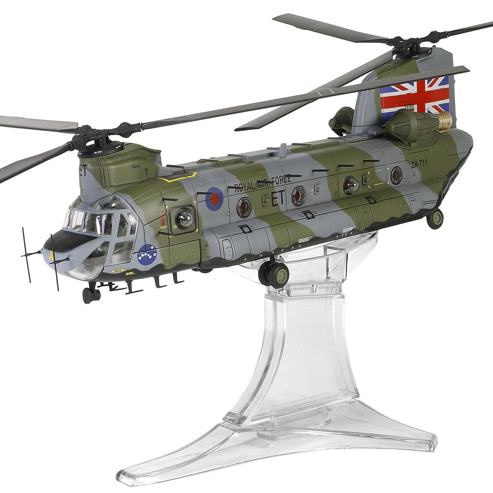 Boeing Chinook HC. Mk.1 helicopter Royal Air Force, No.7 Squadron, "Britforleb: Task Force, Lebanon